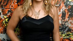Kaley cuoco