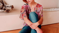 Keira Knightley woman jeans