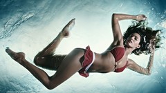 Kelly Brook models British