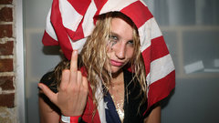 Kesha sebert Redneck