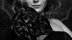 Kirsten Dunst monochrome