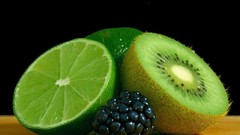 Kiwi fruits limes