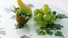 Kiwi grapes fruits