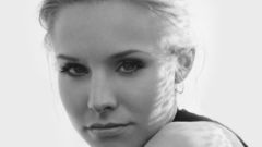 Kristen Bell monochrome greyscale
