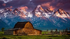 Landscapes Mountains houses
