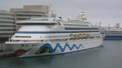 Landscapes ocean ships port Seals dock