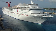 Landscapes ocean ships port Seals dock