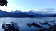 Landscapes water Mountains clouds ships Boats dock lakes piers 