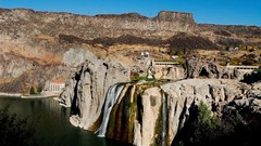 Landscapes waterfalls