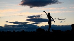 Landscapes woman back light