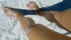 Legs sand