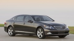 Lexus LS600h