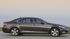 Lexus LS600h