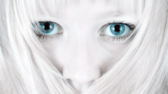 Light blondes woman blue