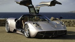 Light cars Pagani Huayra