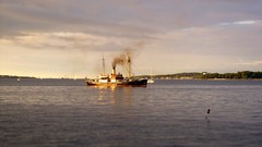 Light water sunset steam