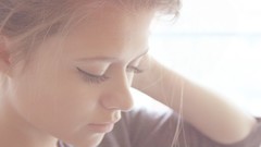 Light woman faces blondes