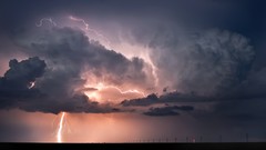 Lightning skyscapes