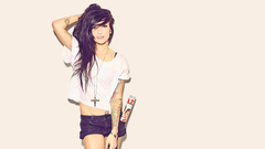 Lights singer valerie poxleitner