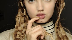 Lindsey Wixson