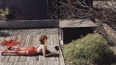 Lingerie Eva Mendes outdoors