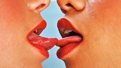Lips kissing tongue