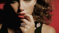 Lips rings Jessica Biel black dress broach