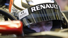 Lotus helmet Renault formula one Kimi Raikkonen