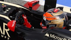 Lotus helmet Renault formula one romain grosjean