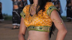 Love Actress Tapasee Pannu Tamil