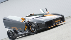 Low-angle shot Lamborghini Gallardo