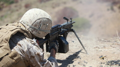 Machine gun military