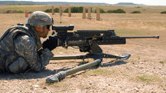 Machine gun military Men