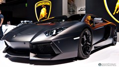 Machines cars Lamborghini-Aventador