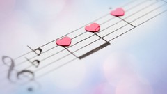 Macro love Hearts notes