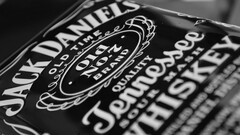 macro monochrome Jack Daniel's alcohol black