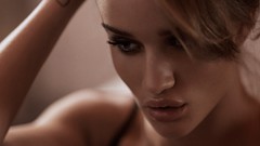 Macro woman close-up rosie huntington-whiteley depth of field