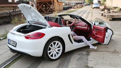 Maria porsche boxster