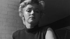 Marilyn Monroe grayscale
