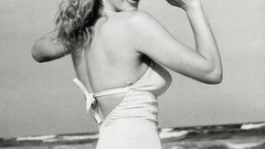 Marilyn Monroe grayscale