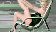 Marilyn Monroe smiling swimsuits
