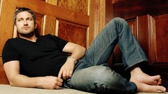 Men jeans Actors Gerard Butler