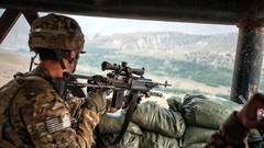 Men soldiers military M14 EBR