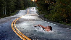 Men weird swimming roads