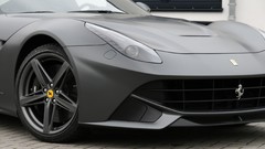 Metallic Ferrari graphite Shaft matte cam exterior