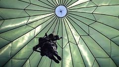 Military parachuting