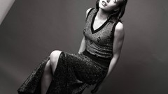 Milla Jovovich monochrome Actress