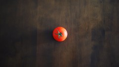 Minimalistic Tables tomatoes