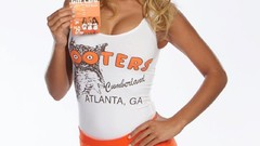 Models Hooters