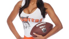 Models Hooters